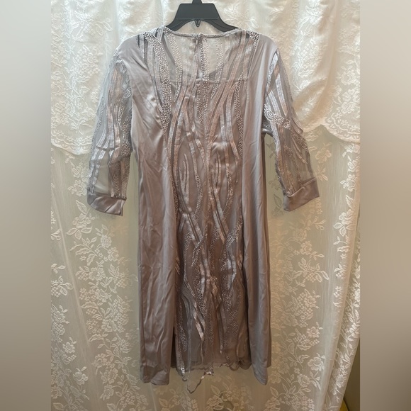 Modlily 3/4 Sleeve Light Grey Lace Panel Dress, size Large - Picture 11 of 12